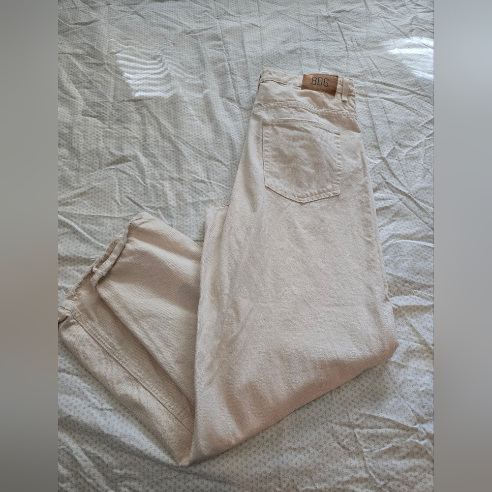 BDG Women's BaggyJeans